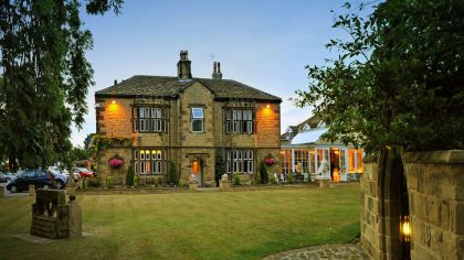 Rogerthorpe Manor Hotel, West Yorkshire Wedding Venue